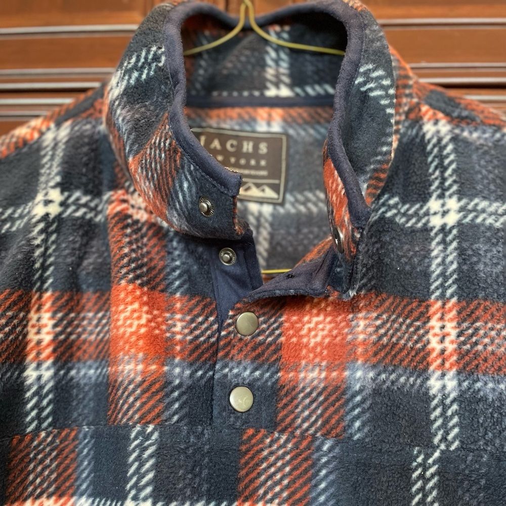 Men’s Medium fleece pullover. Brand: Jachs New York: premium outdoor purveyors.